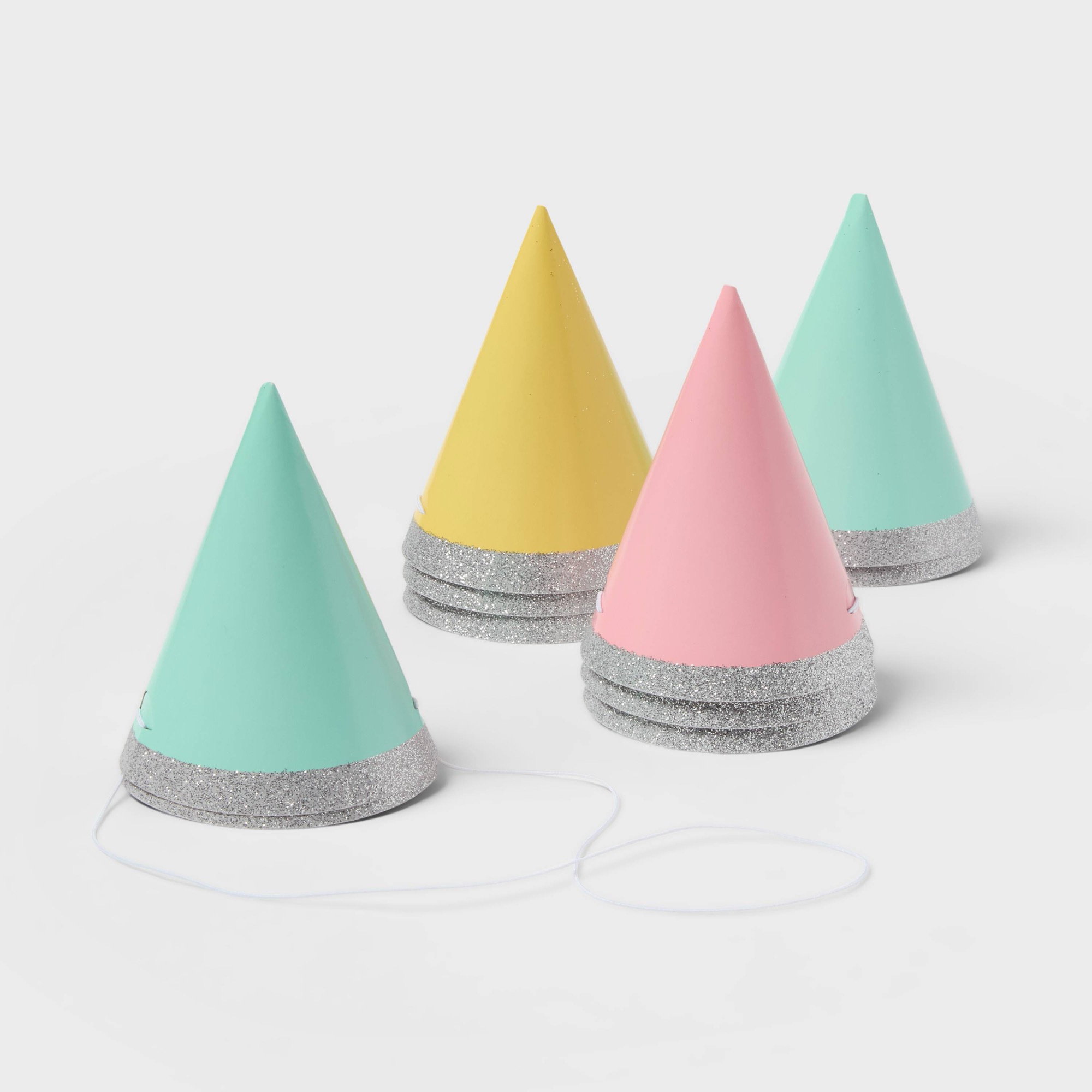 10 chapeaux de fête miniatures - Party Hat Cone avis et prix